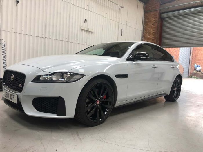 Alloy wheel refurb on a Jaguar